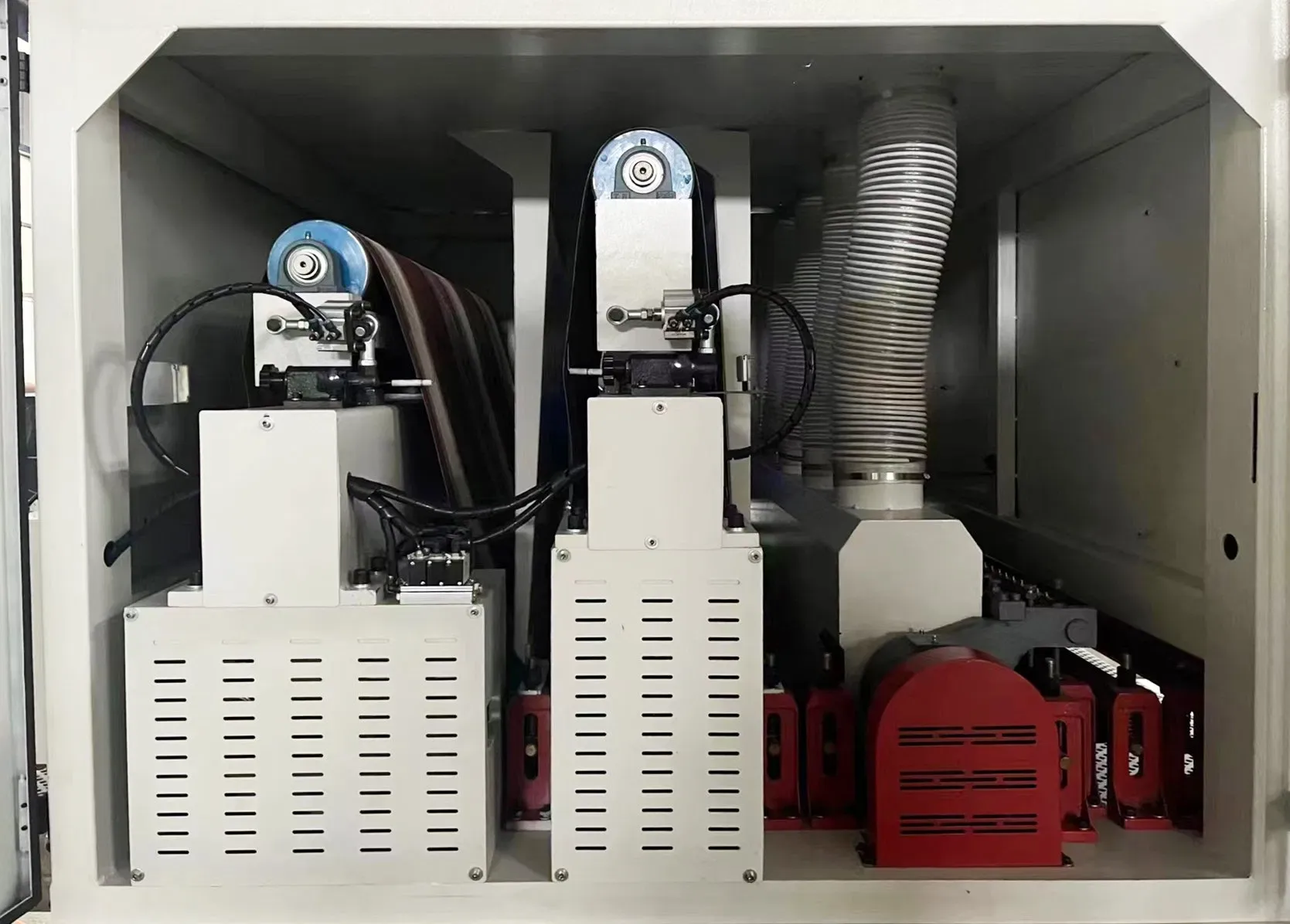 Широкопрофильная шлифовальная машина для отделки поверхности МДФ шкафов RRP1300 5