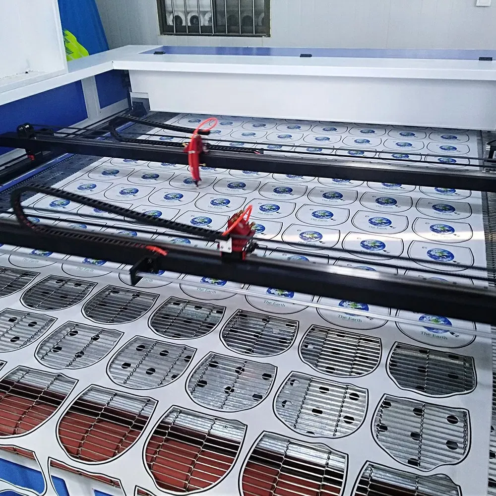 1610 Автоматическая позиционная резка CCD камера с авто подачей ролика CO2 Лазерная резка машина 4