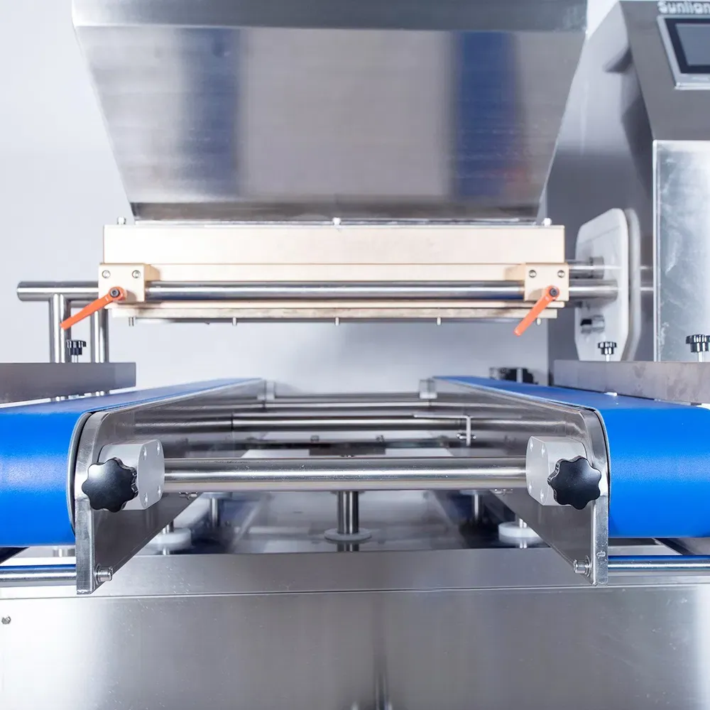 Автоматическая экструдерная машина для приготовления тортов и начинки S600 2