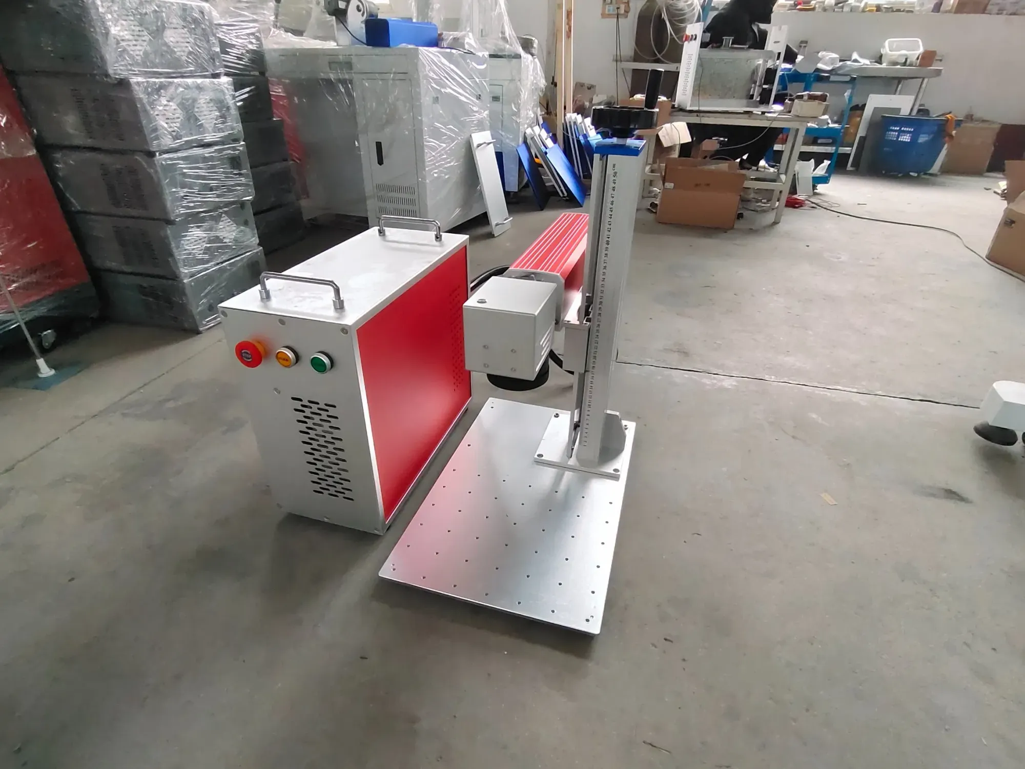 Профессиональный волоконный лазерный маркировочный станок 5