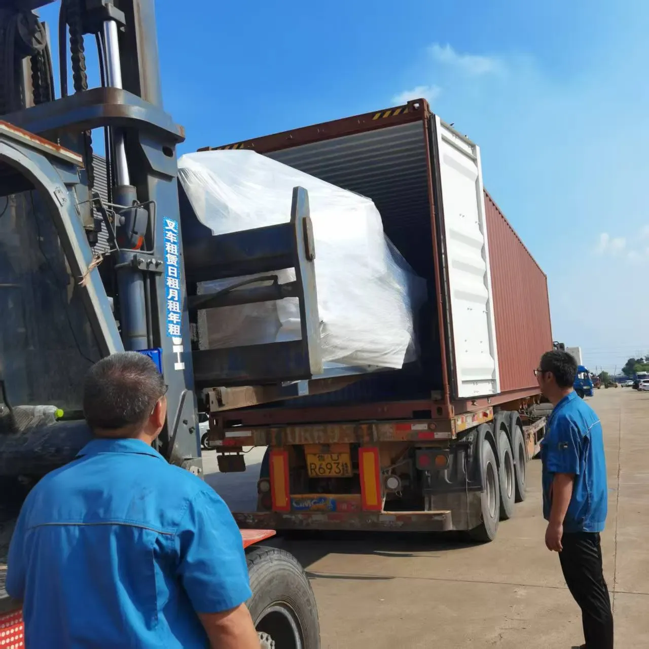 Автоматический горизонтальный стеклообрабатывающий центр CNC 3