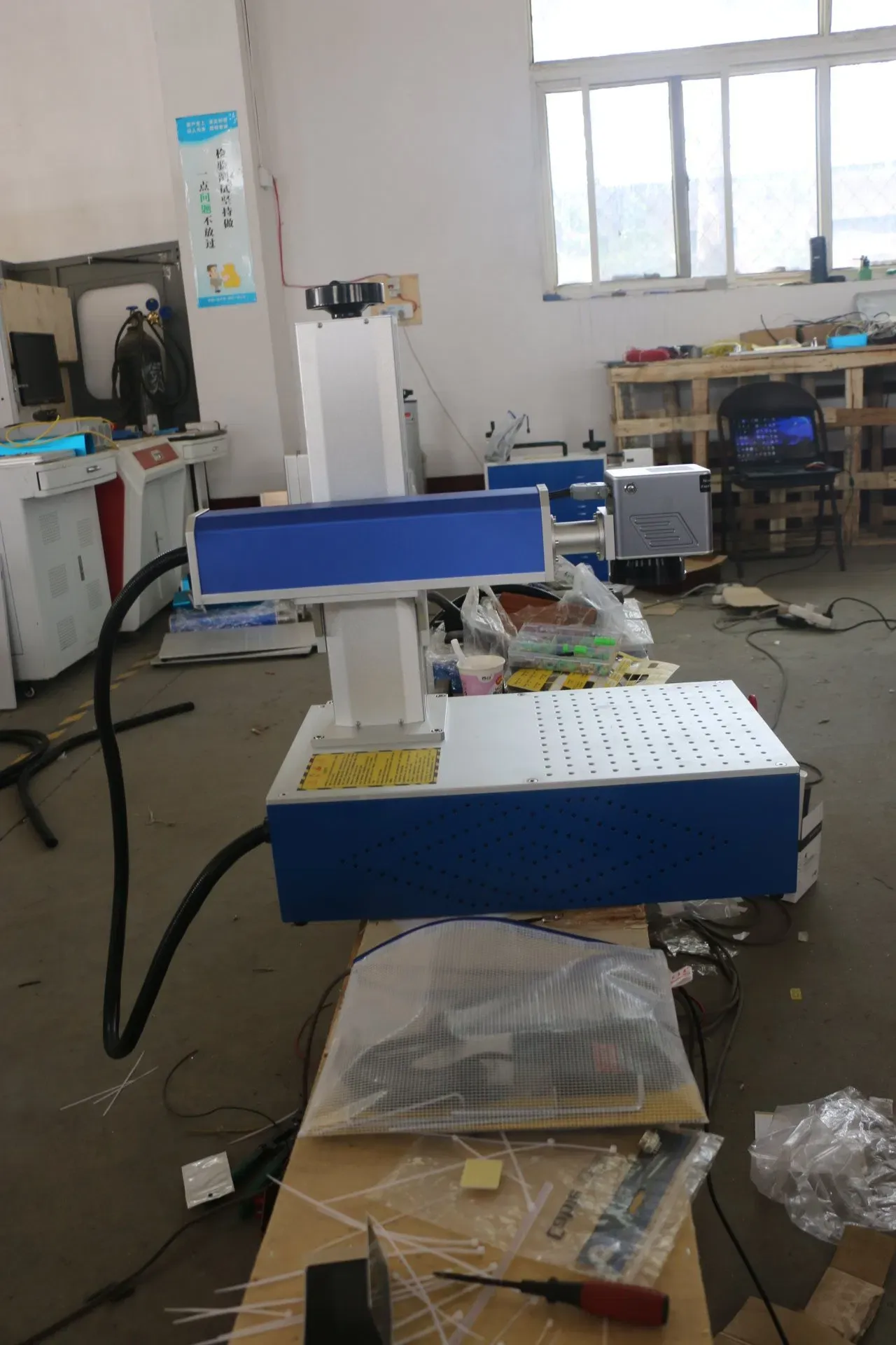 Профессиональная машина для маркировки светодиодных ламп 6