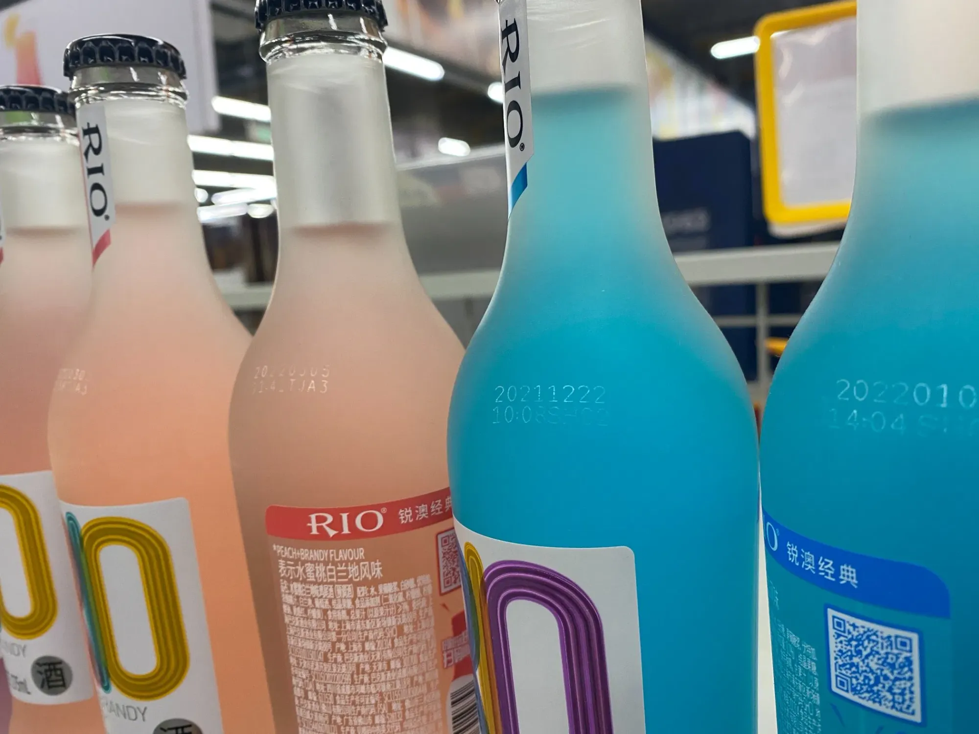 Профессиональная лазерная маркировка вина и безалкогольных напитков 6