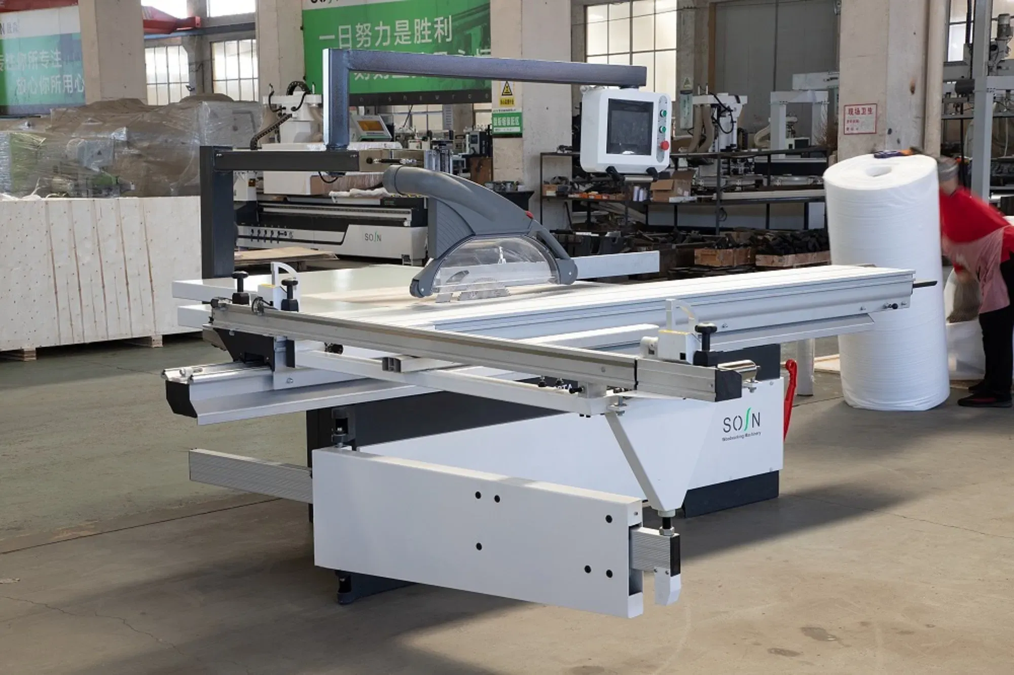 Автоматическая ленточная пила CNC-32TA для мебели 2