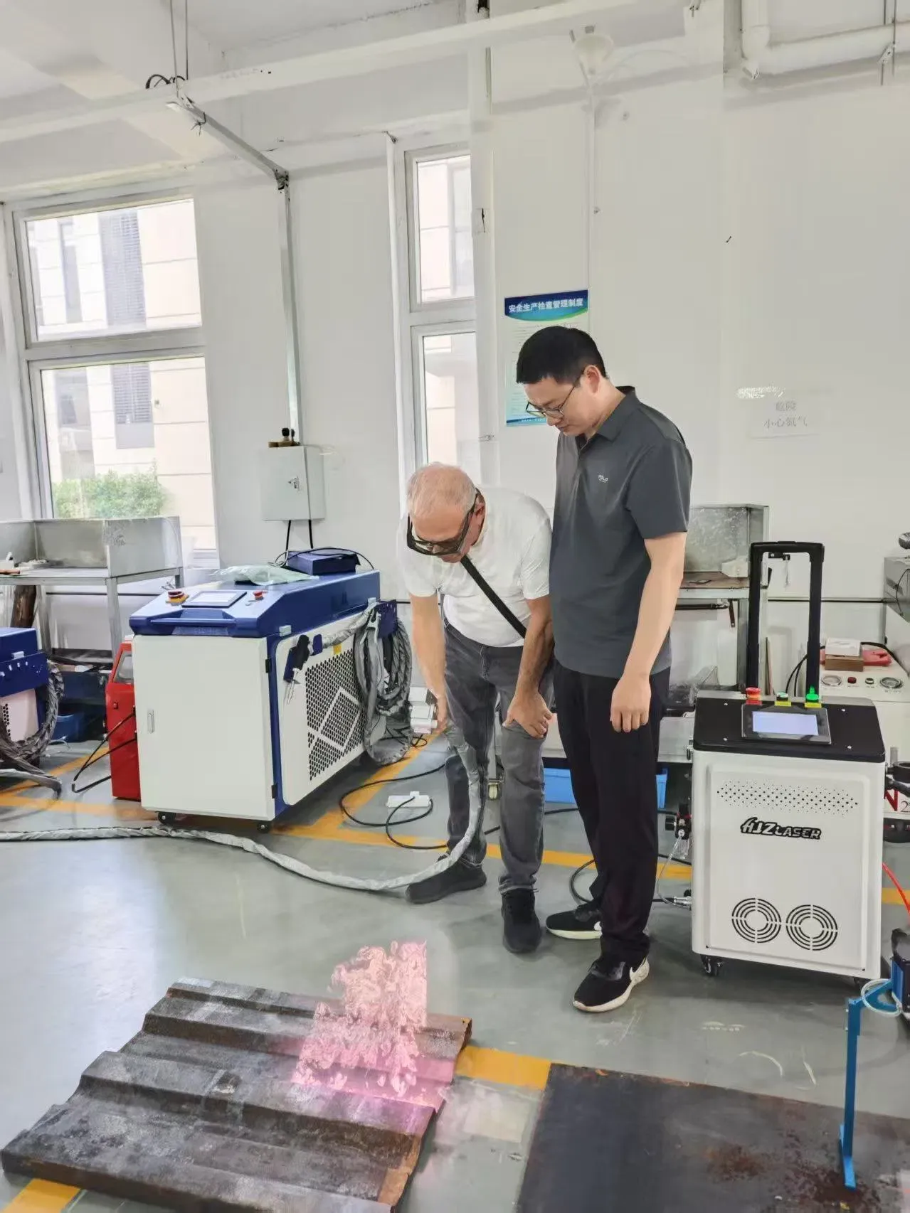 Профессиональная лазерная очистка металла от ржавчины 3000W 5