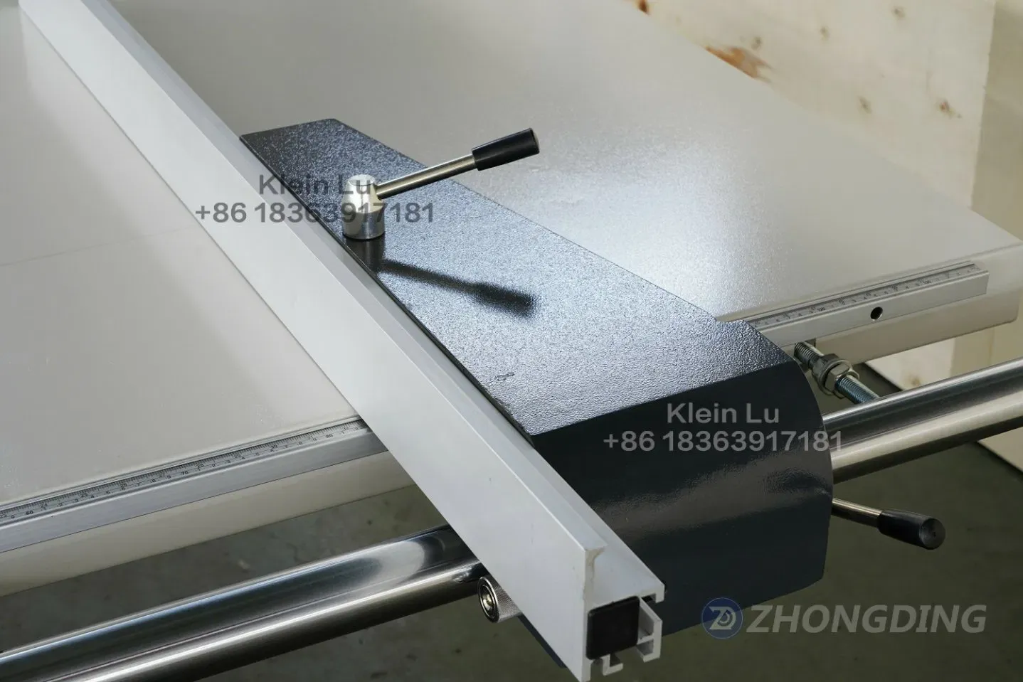 Ленточная пила со столом ZD3200 2