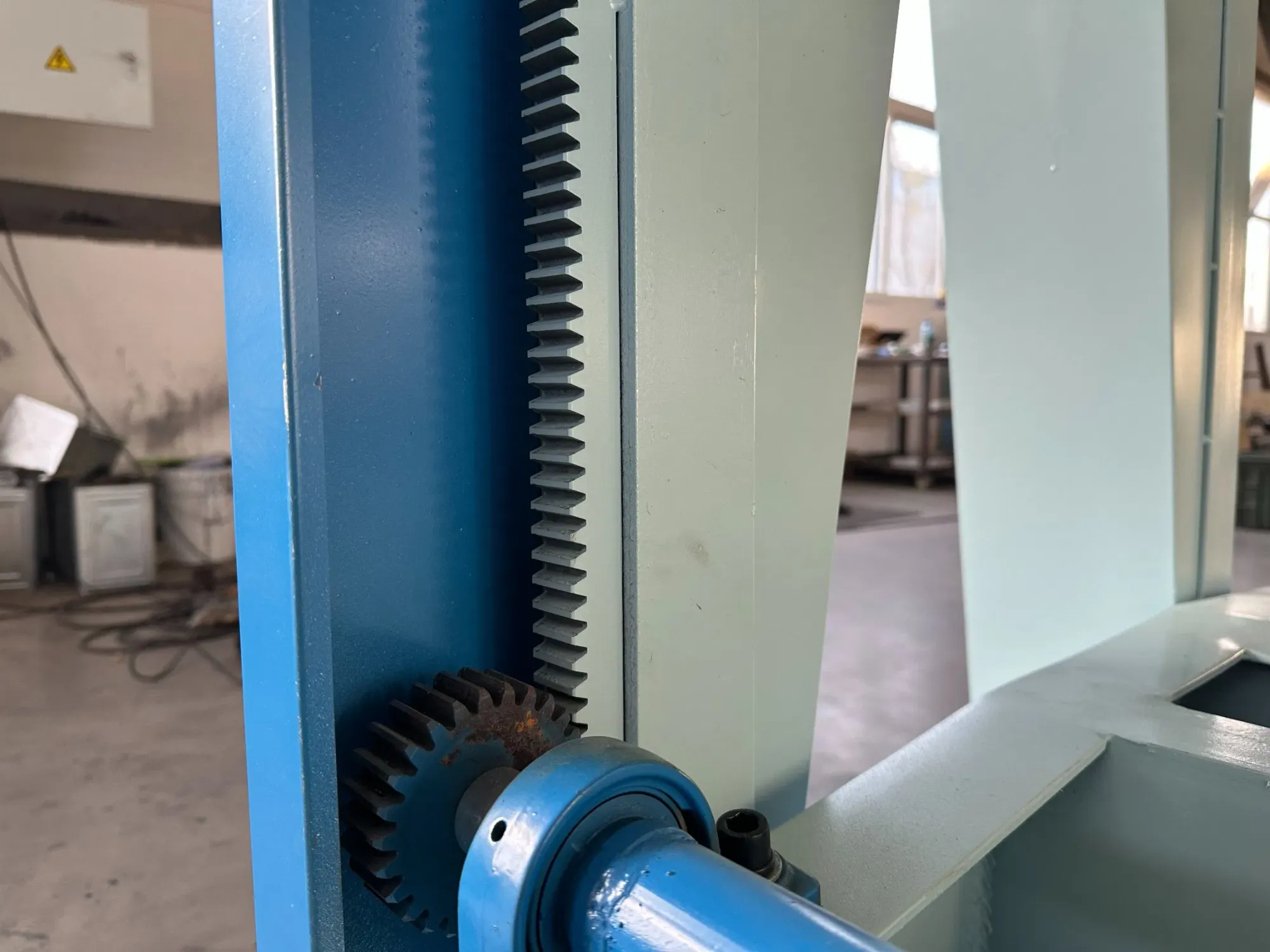 Машина для ламинирования МДФ холодного пресса для деревянных дверей MJ50 2