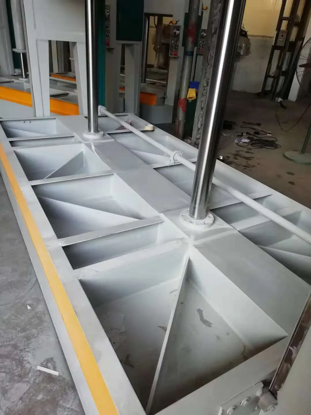 Гидравлический холодный пресс 50т для деревянных дверей и фанеры 4