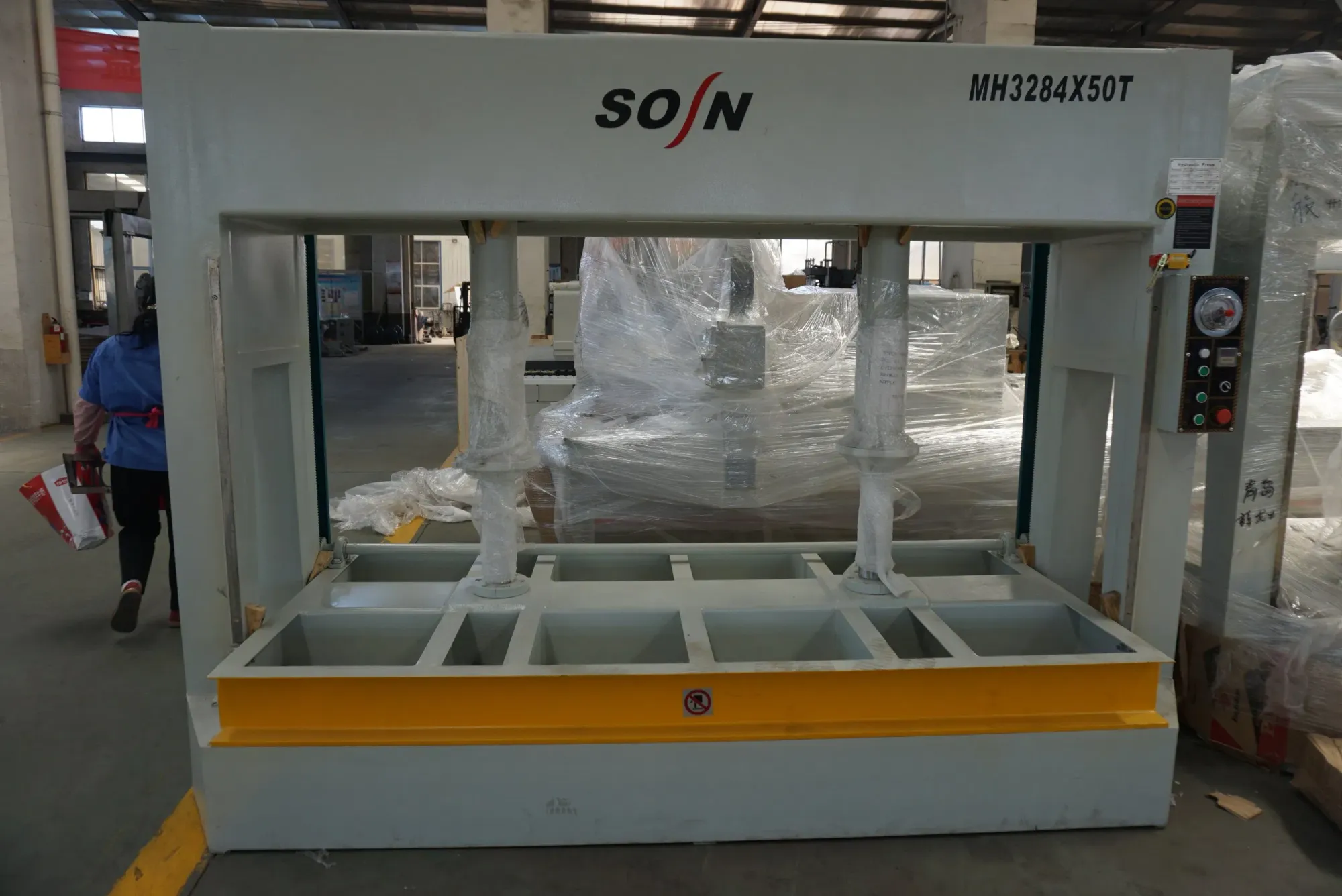 Гидравлический холодный пресс 50т для деревянных дверей и фанеры 2