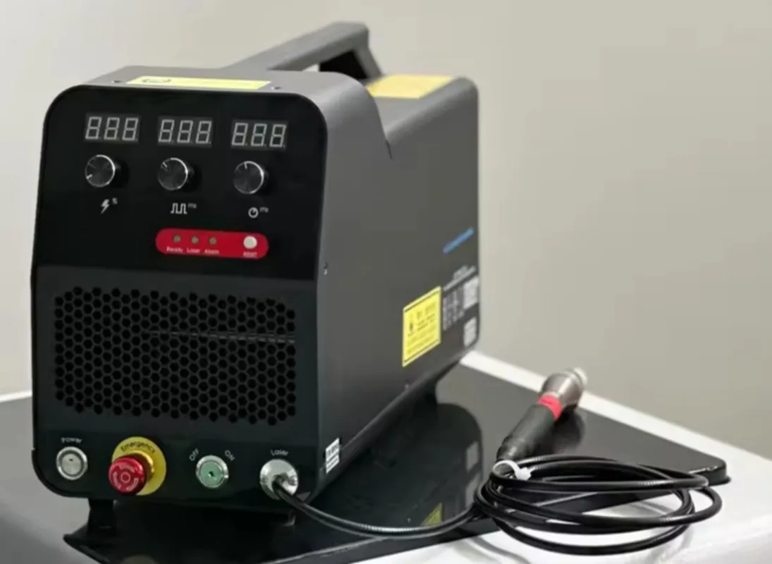 Профессиональный лазерный точечный сварщик 600W 3