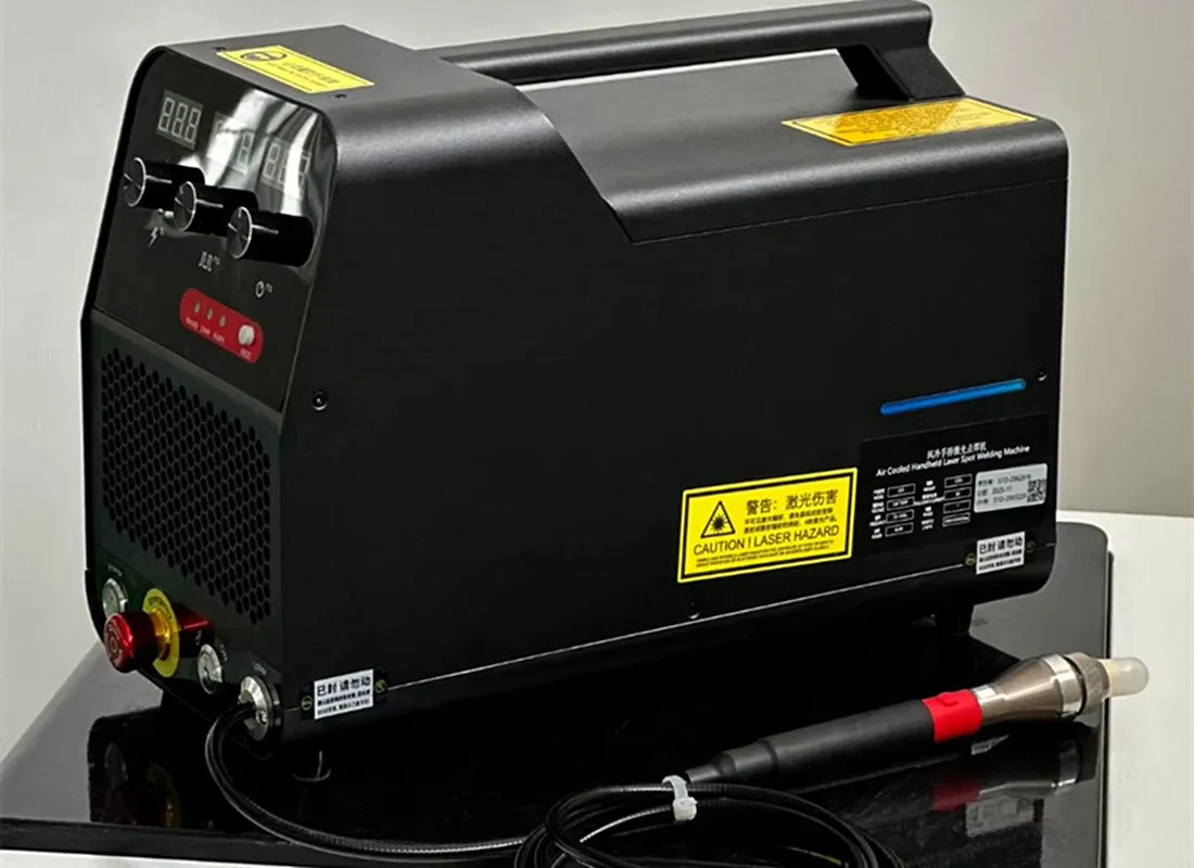 Профессиональный лазерный точечный сварщик 600W 4