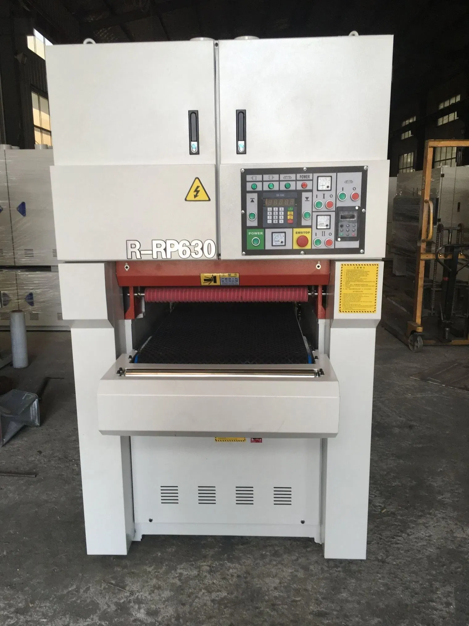 630мм Широкопрофильная шлифовальная машина для отделки поверхности МДФ шкафов 5