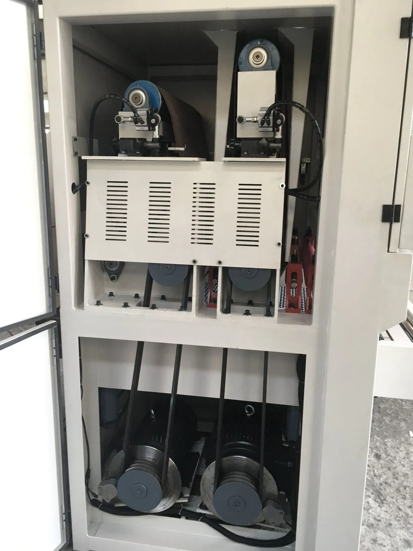 630мм Широкопрофильная шлифовальная машина для отделки поверхности МДФ шкафов 3