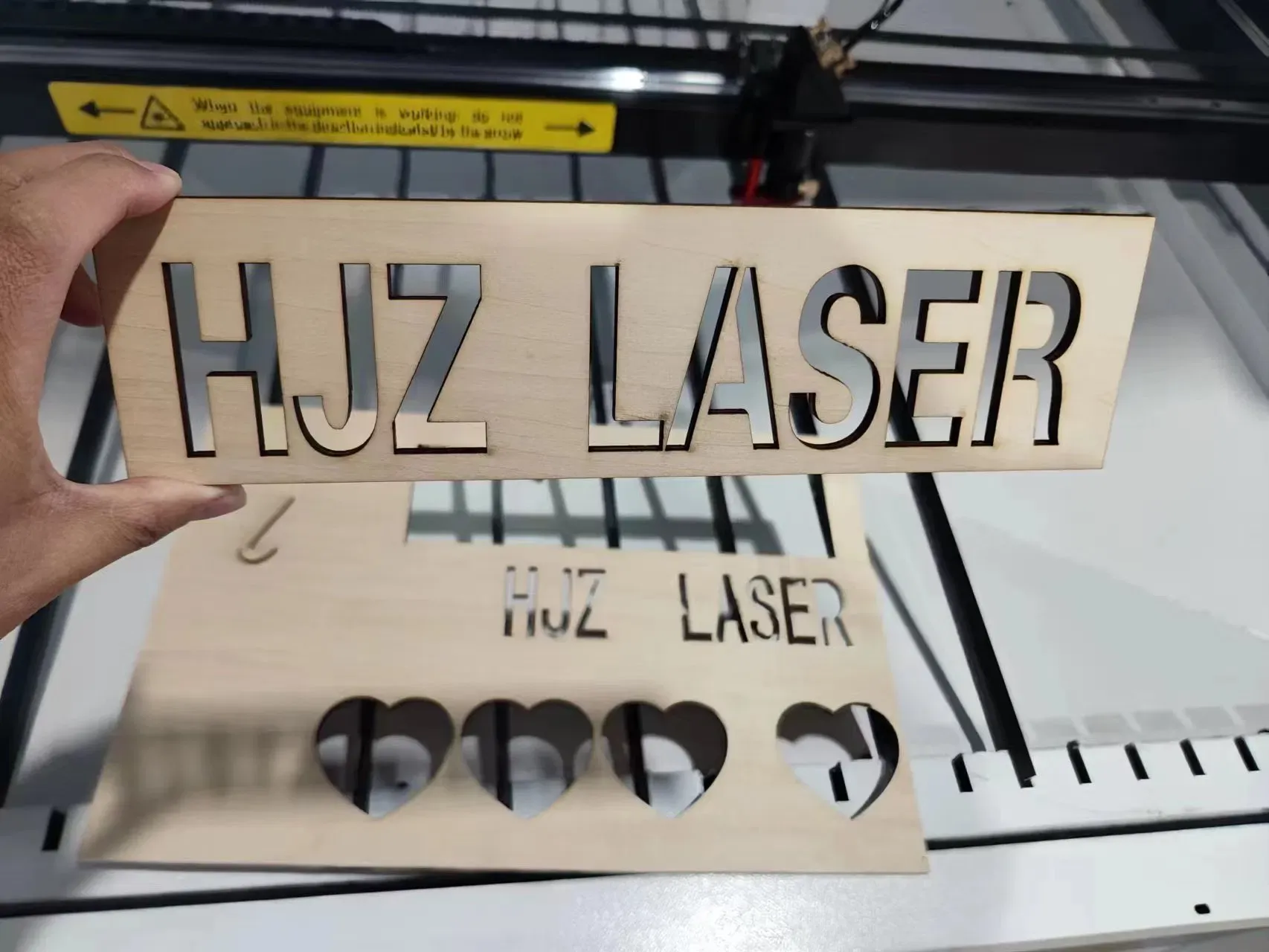 Профессиональный лазерный резак CO2 для резки дерева 4