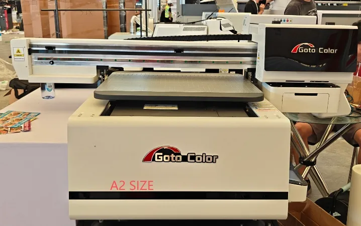 Профессиональный UV-принтер для печати на различных материалах 4