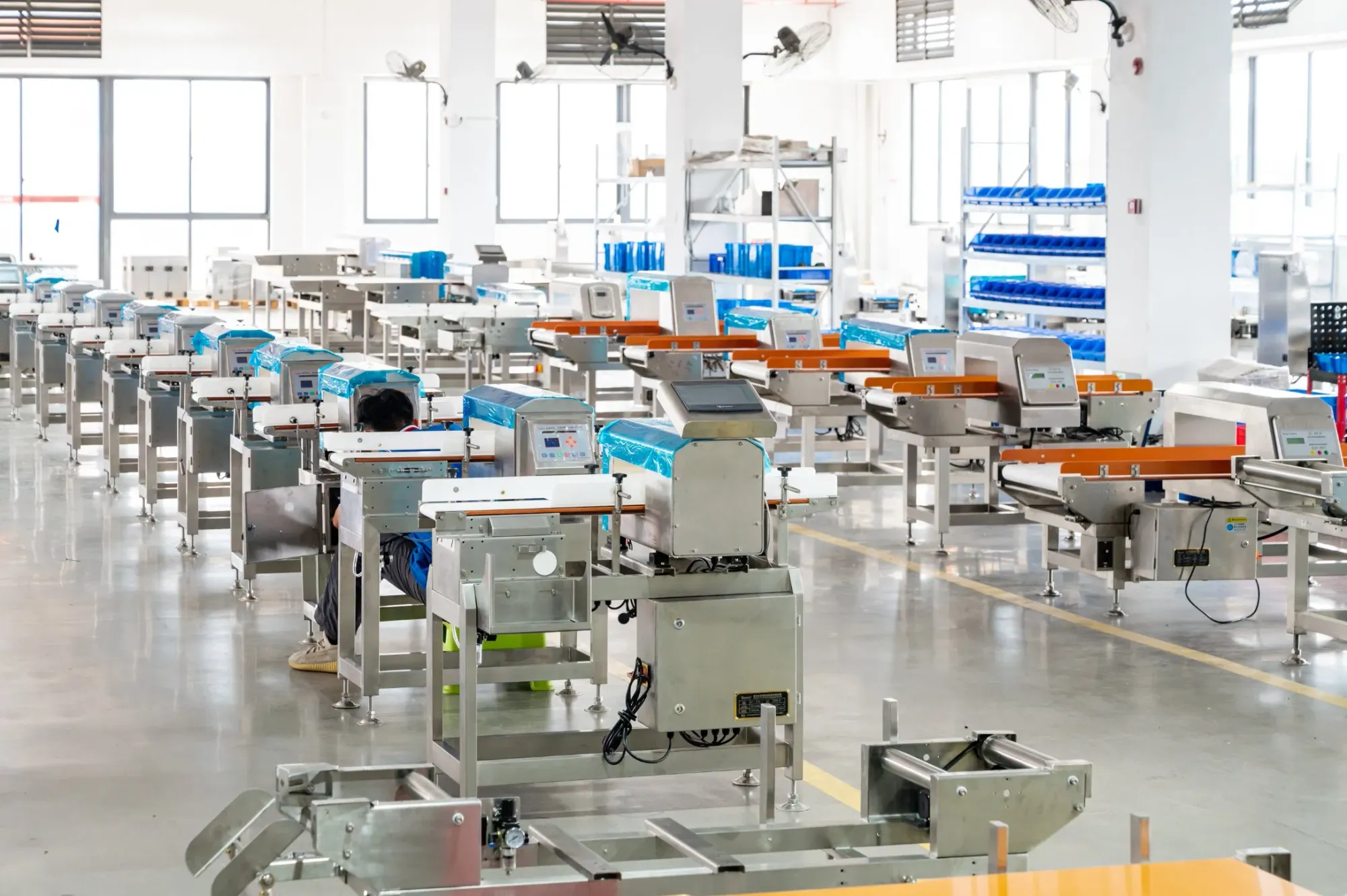 Система продвинутой индивидуальной инспекции безопасности пищевых продуктов с обнаружением металлов и взвешиванием 6