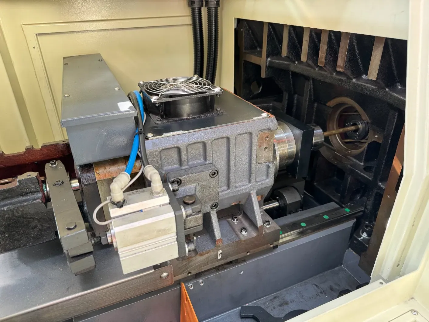 Современный D20 плоский швейцарский тип токарного станка с ЧПУ для прецизионной обработки металлов 4