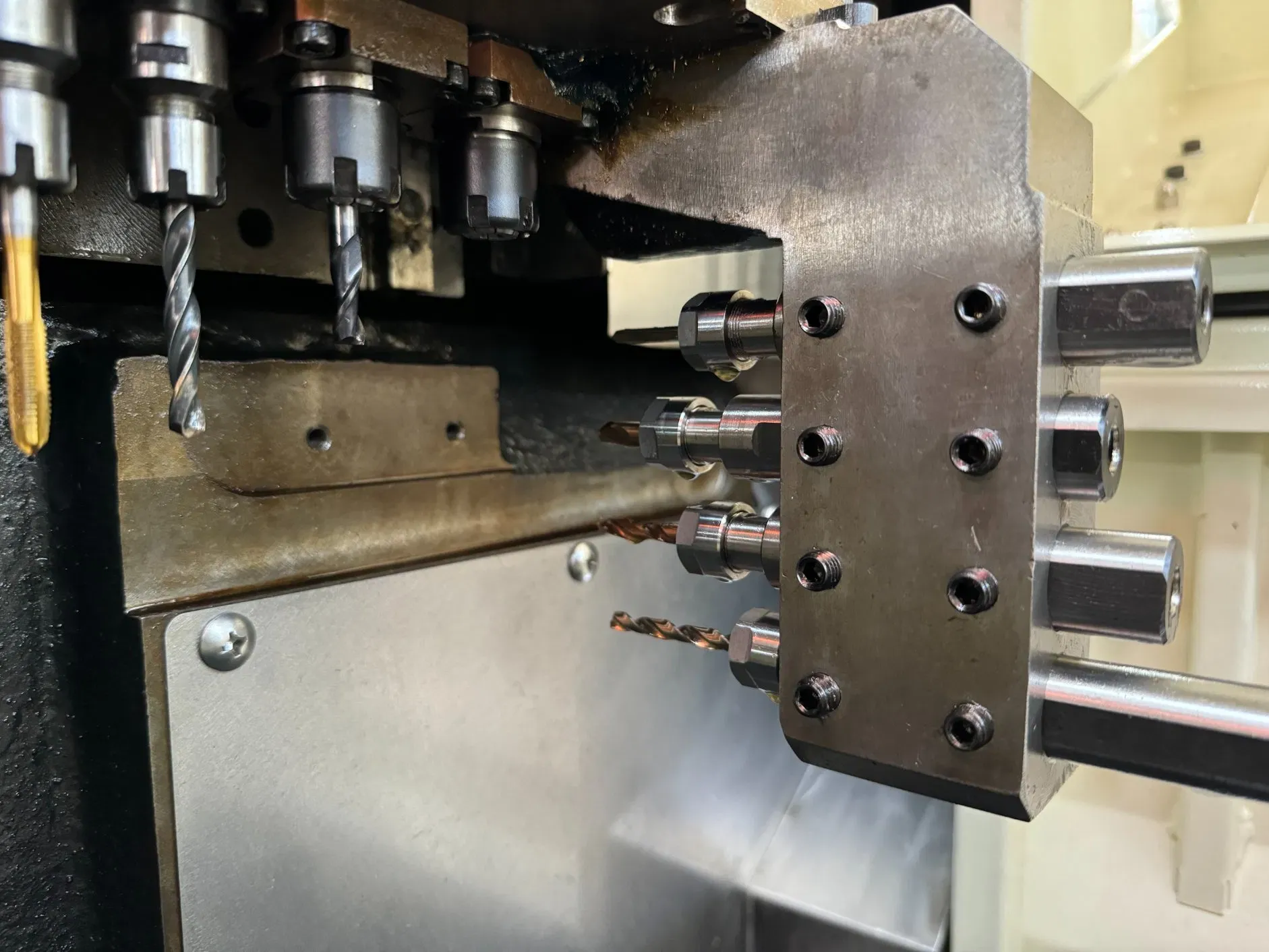 Современный D20 плоский швейцарский тип токарного станка с ЧПУ для прецизионной обработки металлов 3