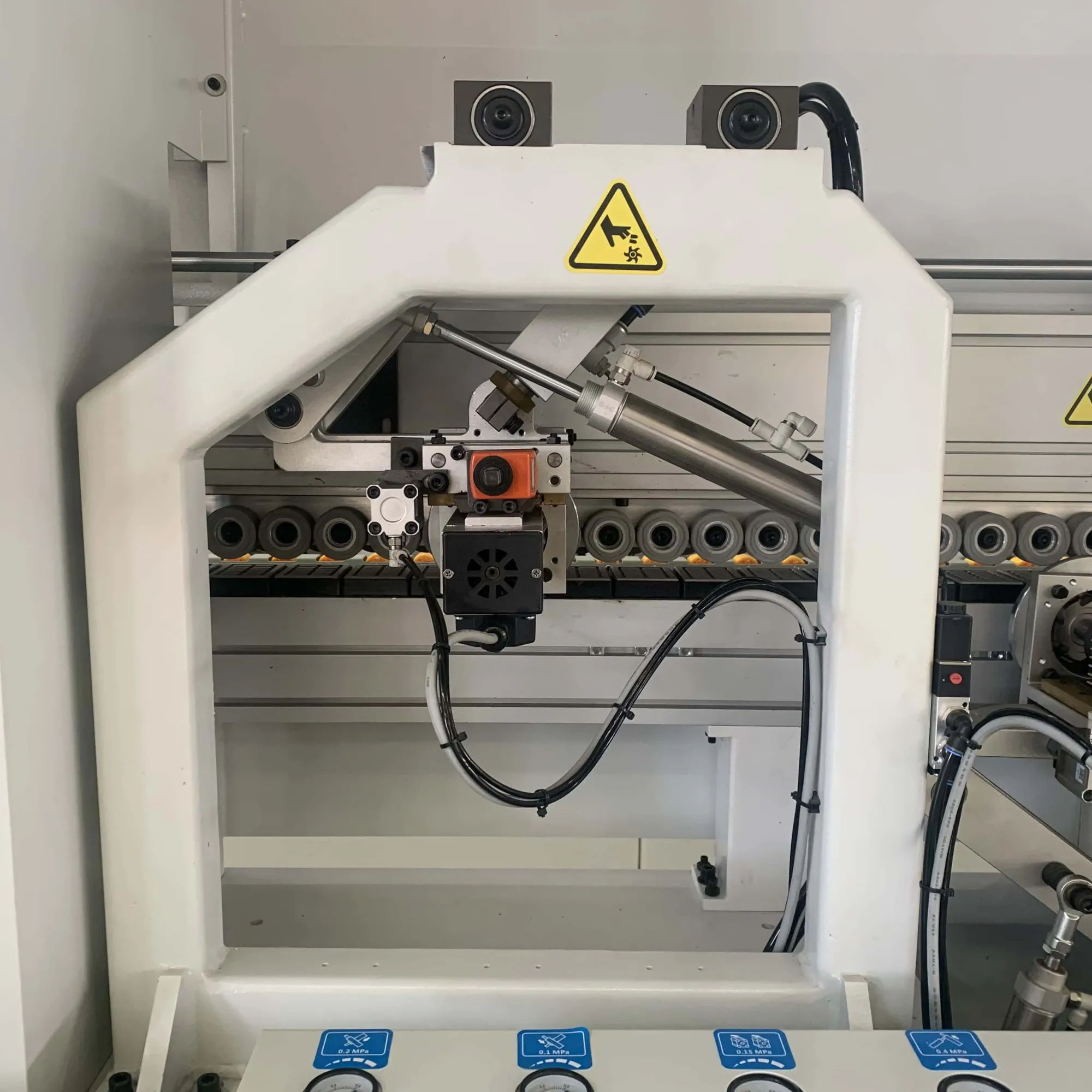 Профессиональная машина для предварительной фрезеровки и кромочной обработки 5