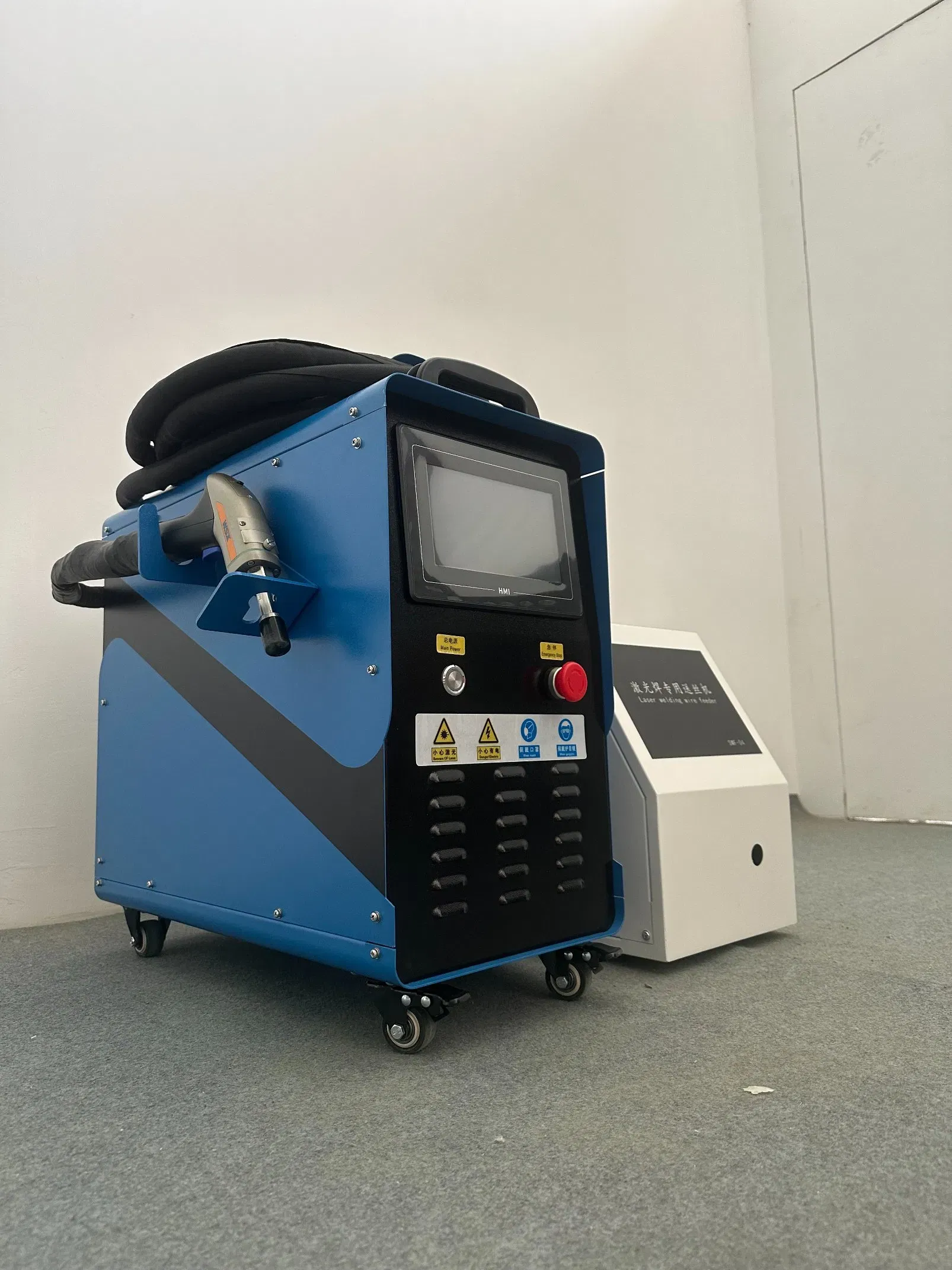 Портативный ручной лазерный сварочный аппарат с воздушным охлаждением для металла 4