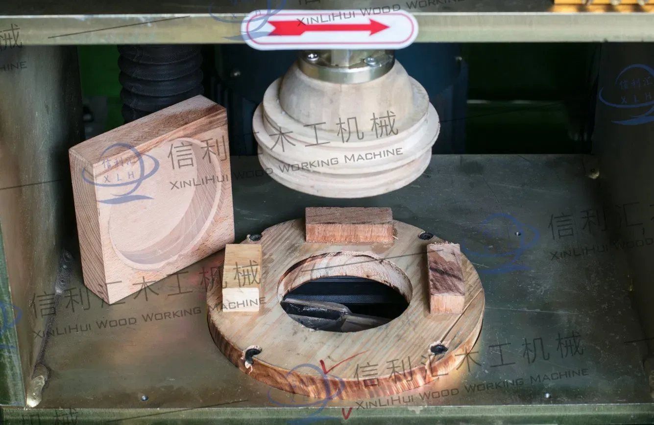 Автоматический фрезерный станок для обработки древесины 3