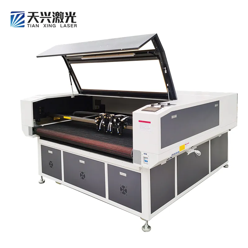 Автоматическая машина для лазерной резки гибких и мягких материалов