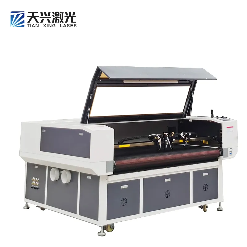 Автоматическая машина для лазерной резки гибких и мягких материалов 2