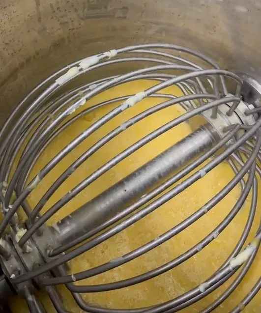 Автоматический высокоэффективный миксер для тортов 130L 4