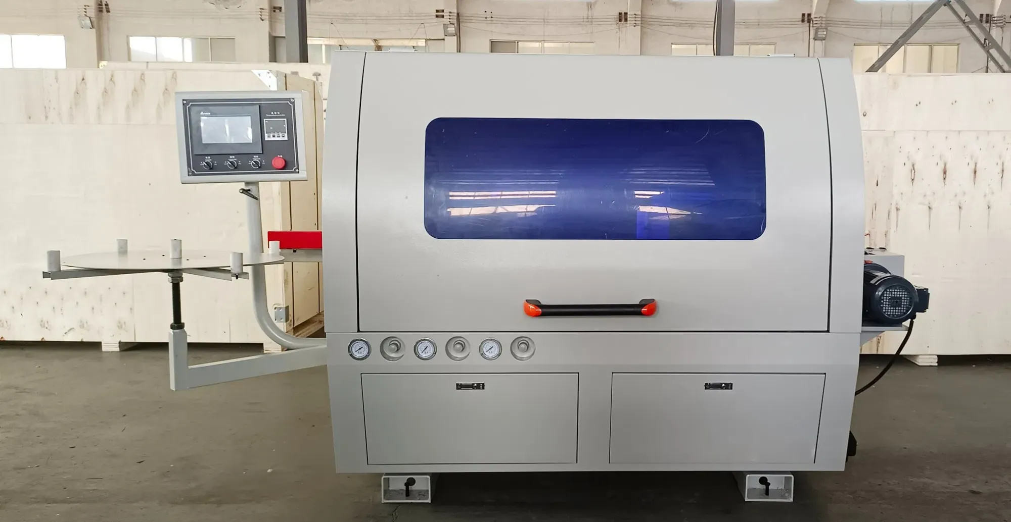 Автоматическая машина для кромления ПВХ с тонкой обрезкой для производства мебели 2