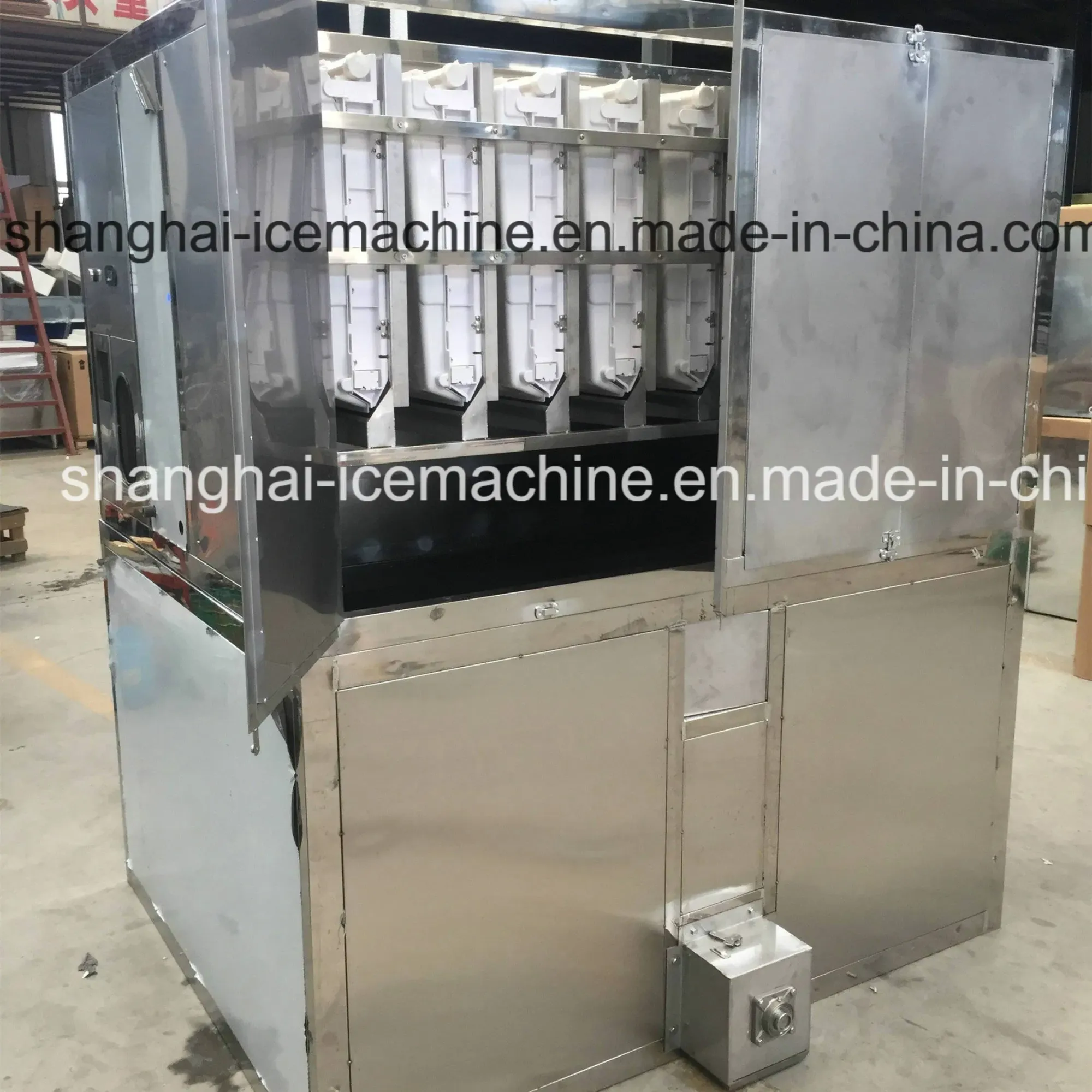 Машина для производства льда большой мощности 2 тонн кубиков льда