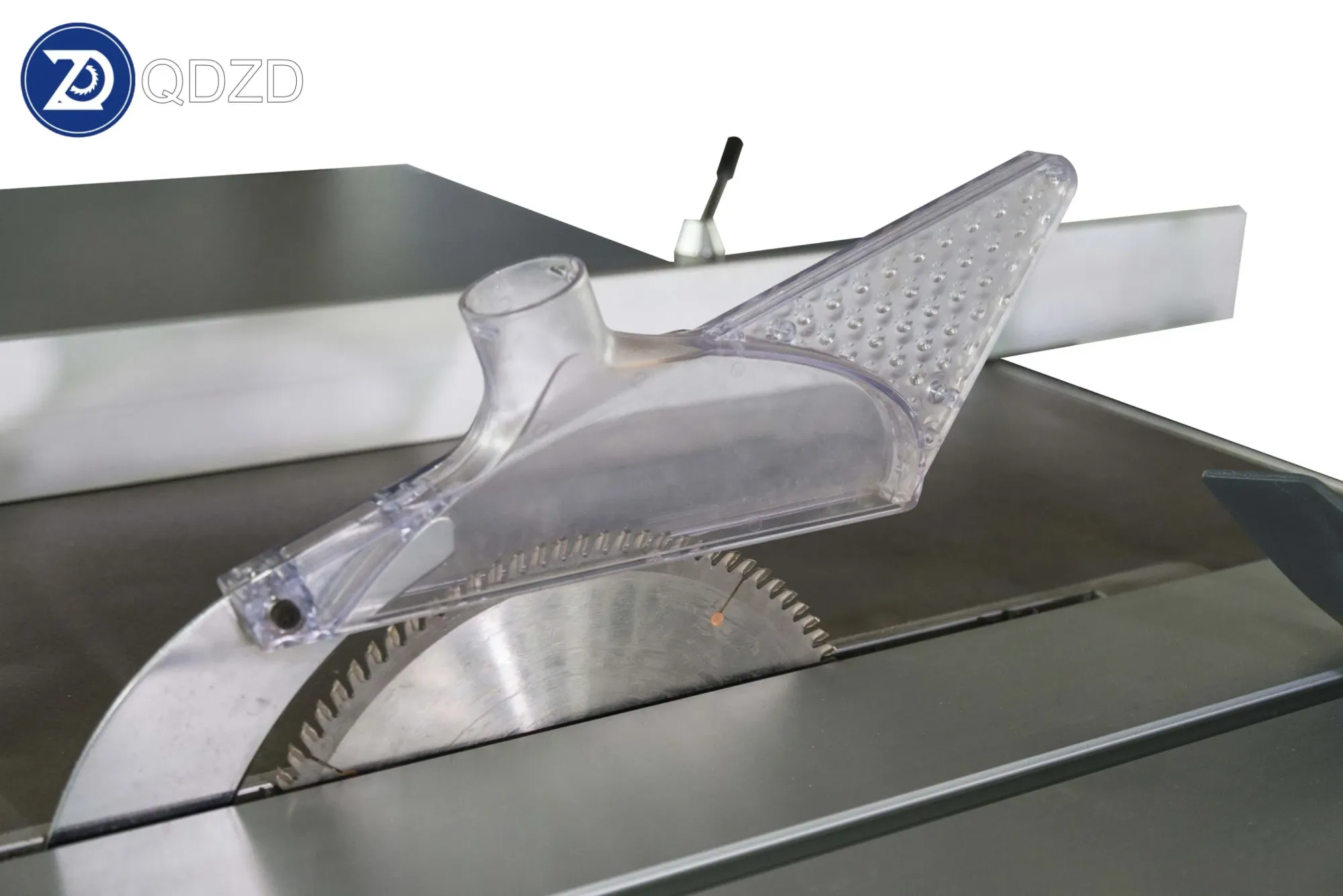 Профессиональная ленточная пила со столом для деревообработки 3