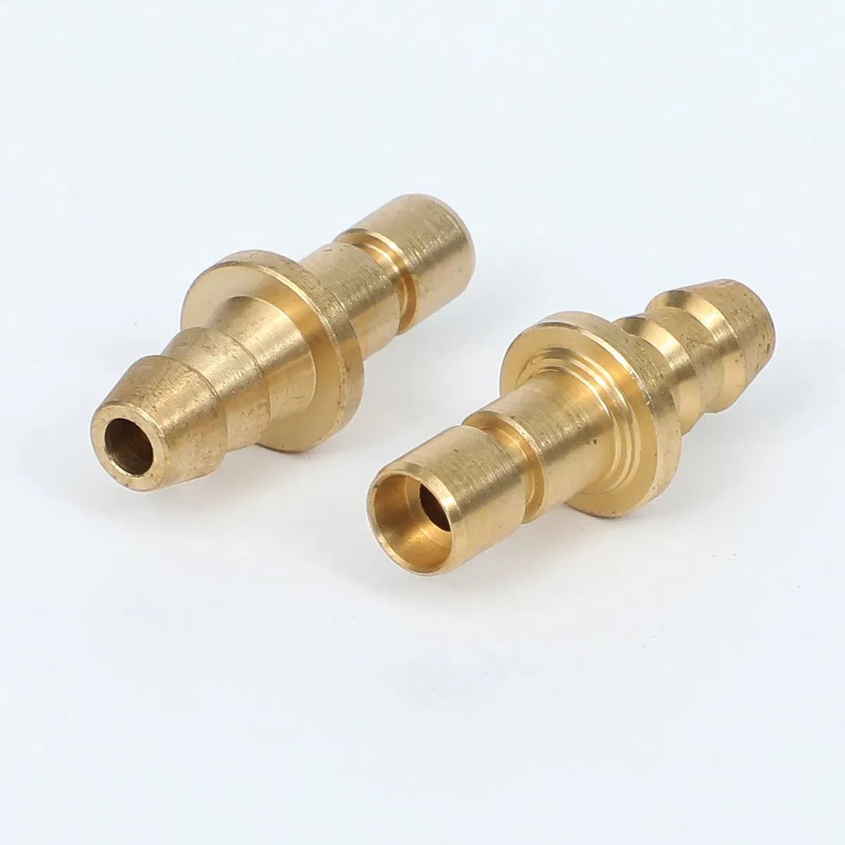 Токарные детали регулятора напряжения из латуни с ЧПУ 3