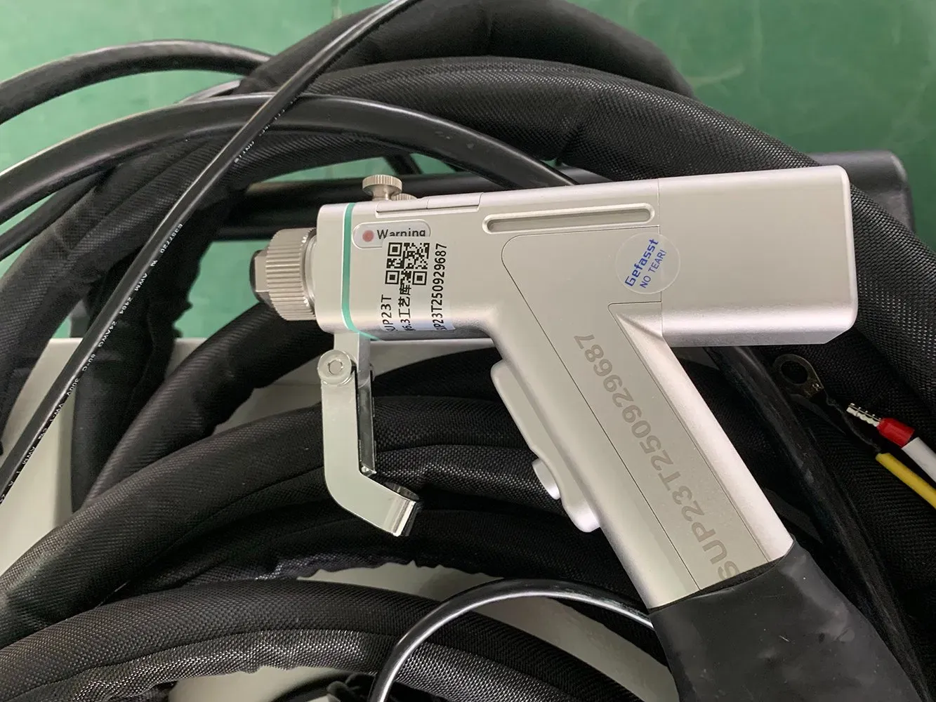 Профессиональная лазерная сварочная машина с волоконно-оптическим лазером 3