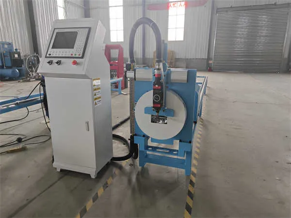 Профессиональный волоконный лазерный трубный резак 6м 12м 3