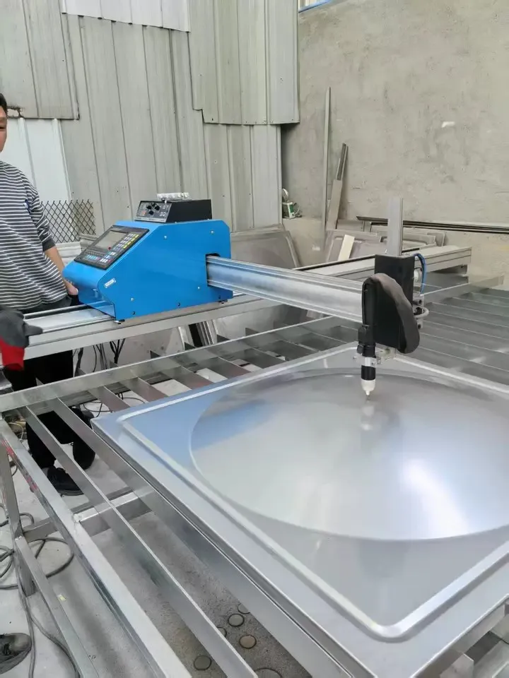 Станок плазменной резки ЧПУ 1530 1560 для резки углеродной стали 6