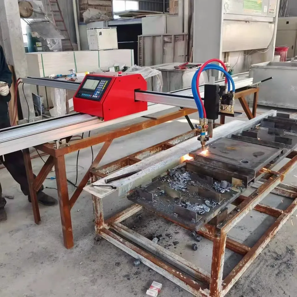 Станок плазменной резки ЧПУ 1530 1560 для резки углеродной стали 5