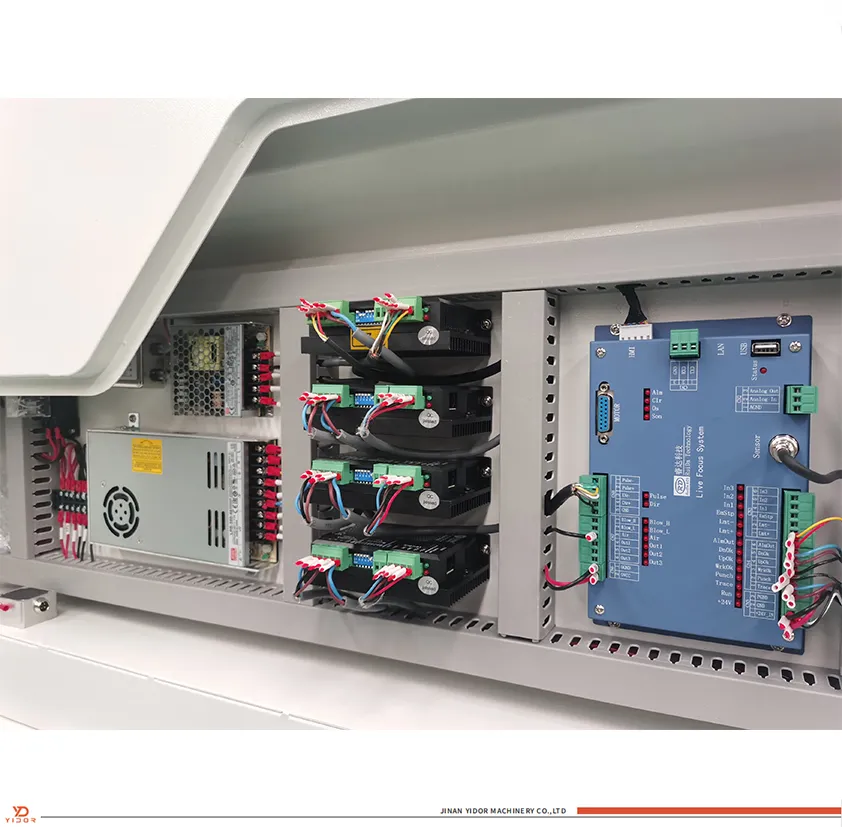 Профессиональный лазерный гравировальный аппарат для дерева, акрила, мрамора и кожи 5