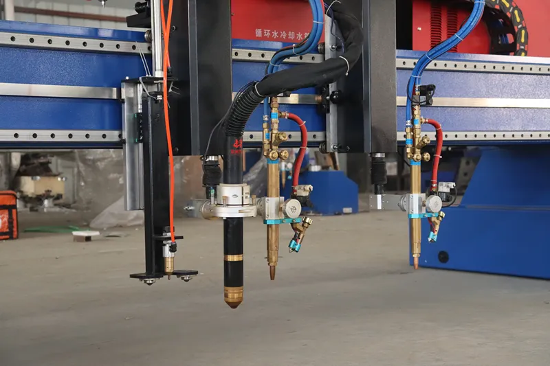 Профессиональный плазменный резак с газовым пламенем и ЧПУ Remax-3080 4