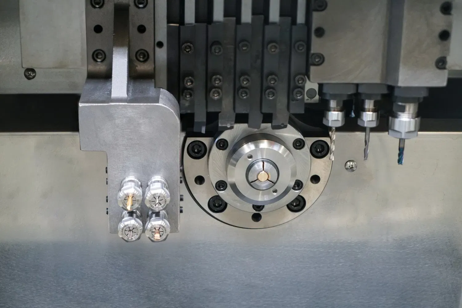 CK1113 Высокоточный токарный станок с подвижной головкой швейцарского типа CNC 2