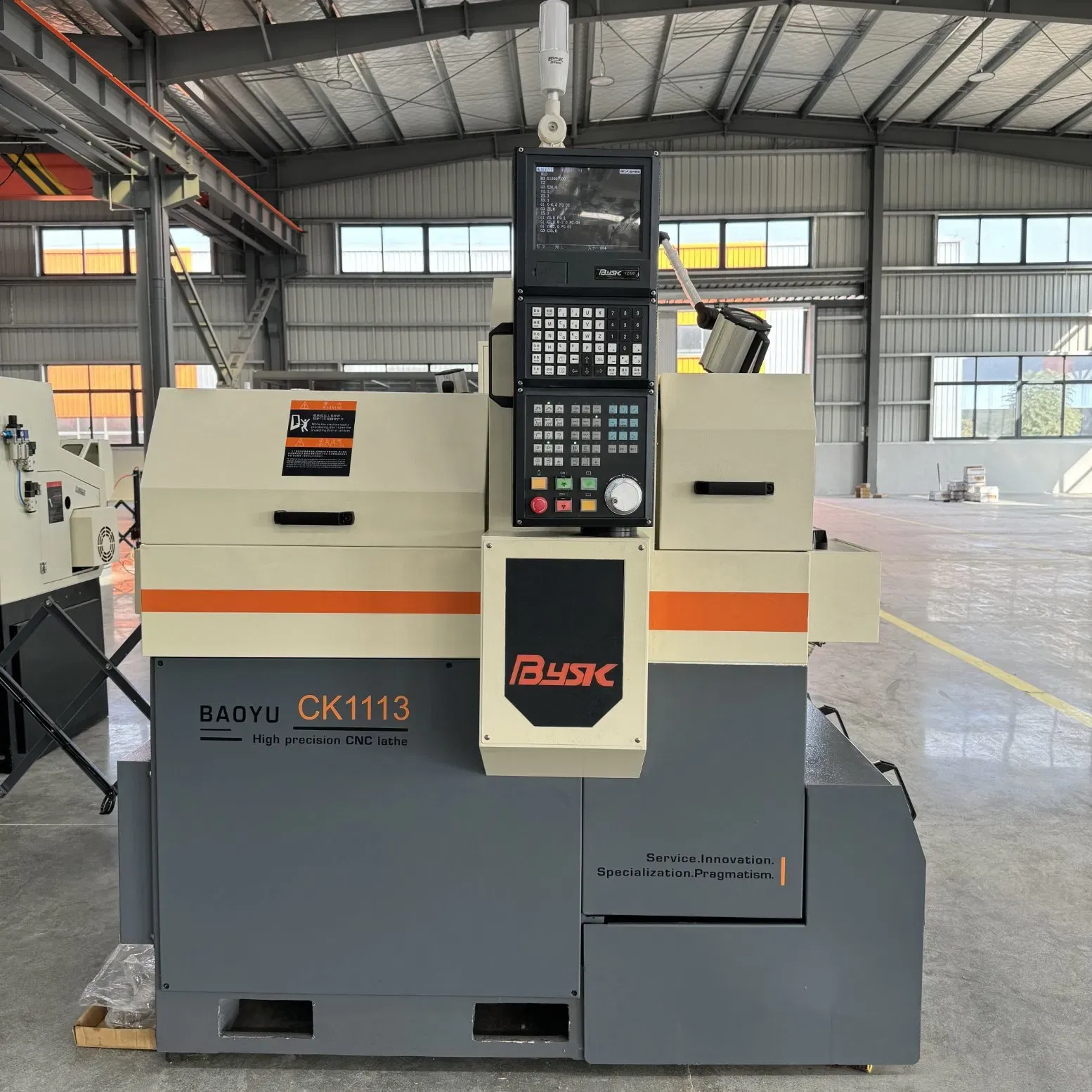 CK1113 Высокоточный токарный станок с подвижной головкой швейцарского типа CNC 6