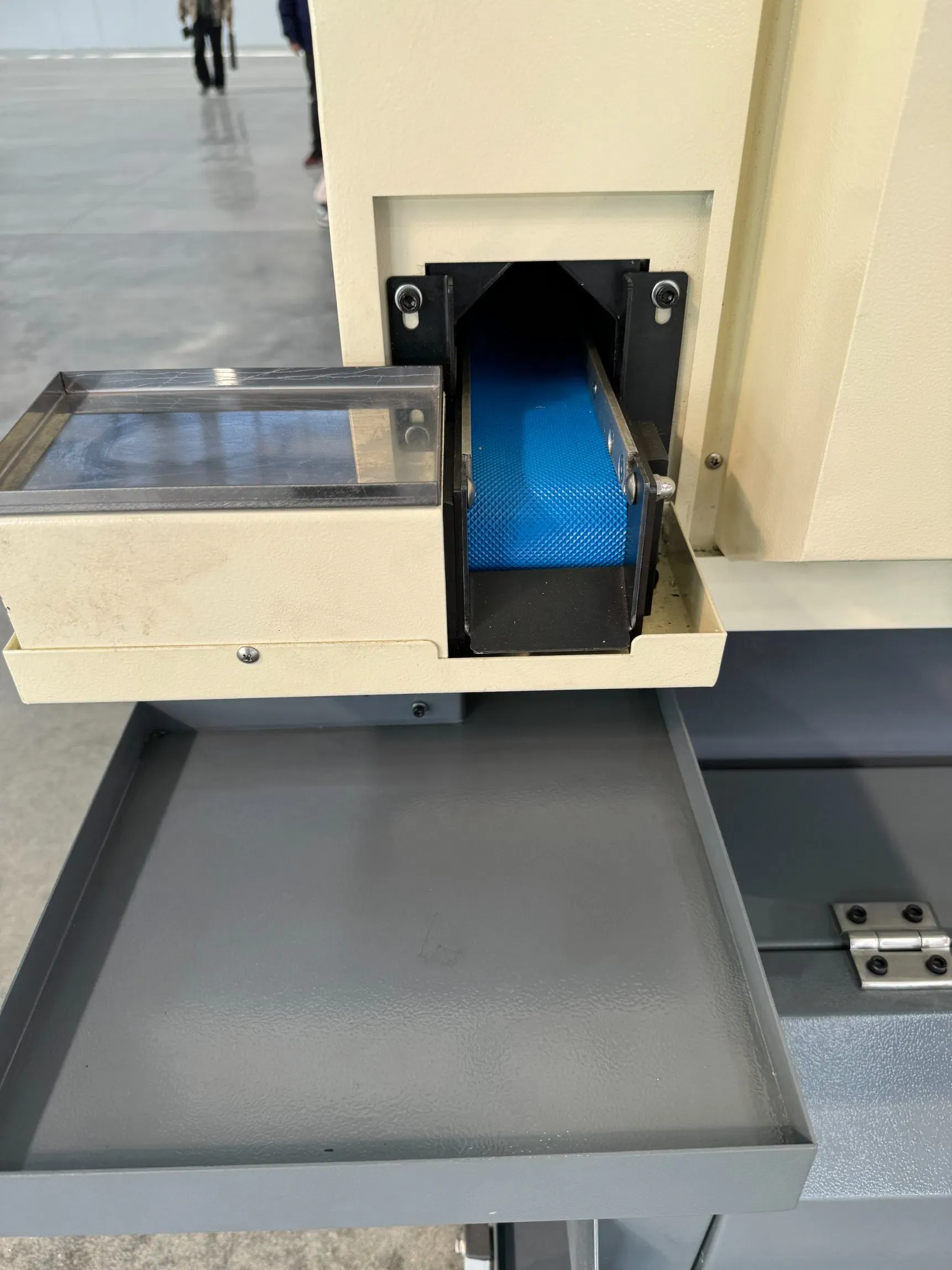 CK1113 Высокоточный токарный станок с подвижной головкой швейцарского типа CNC 3