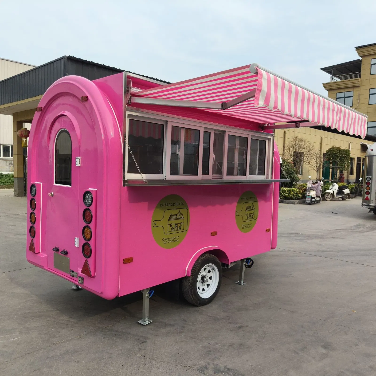 Мобильный уличный трейлер для еды из оцинкованной стали и нержавеющей стали 2