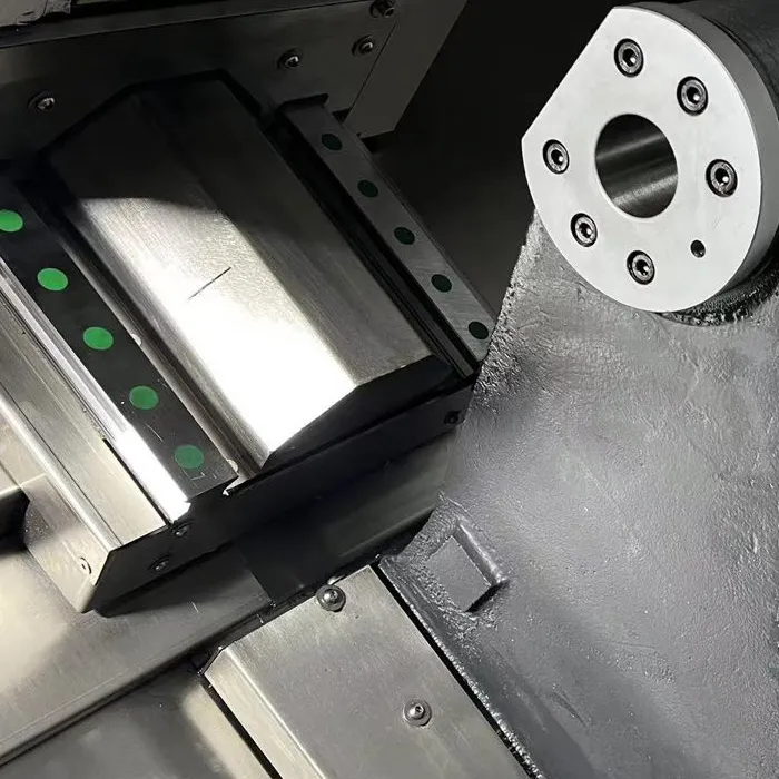 Компактный токарный станок с наклонной станиной для прецизионной обработки 6