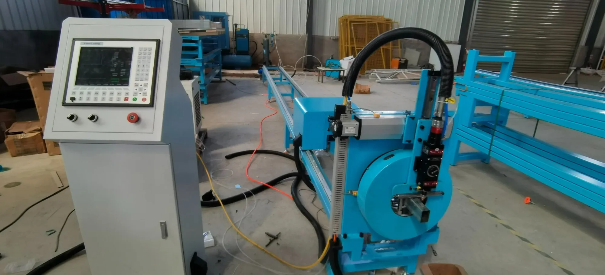 Профессиональная лазерная резка труб для металлических и алюминиевых труб 4