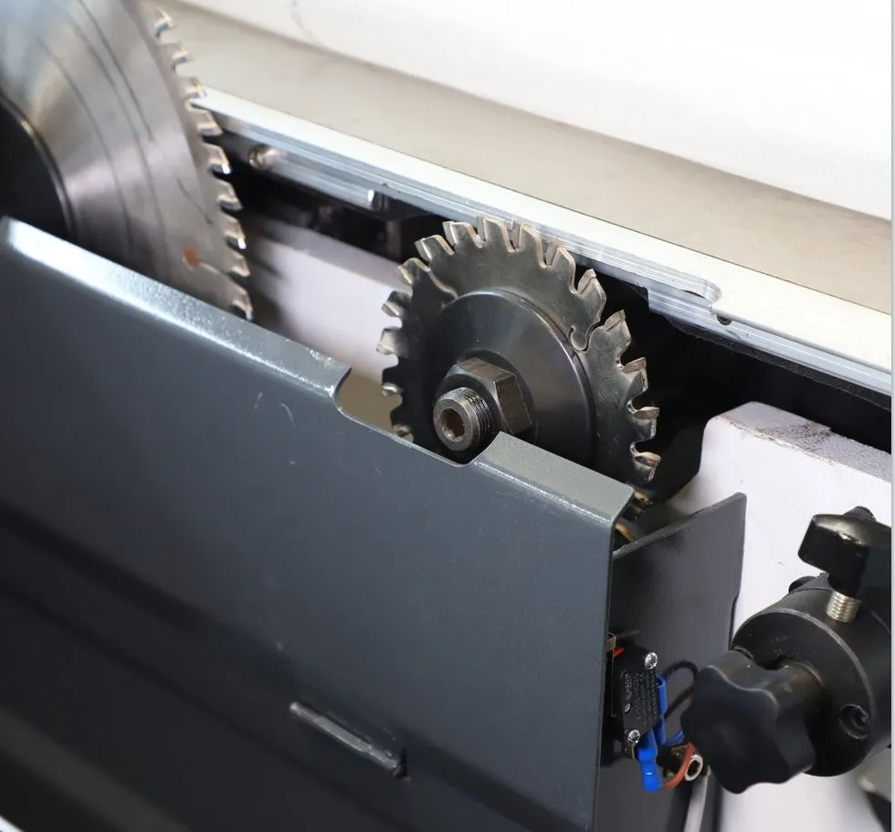 Профессиональная ленточная пила со столом 3200 мм 6