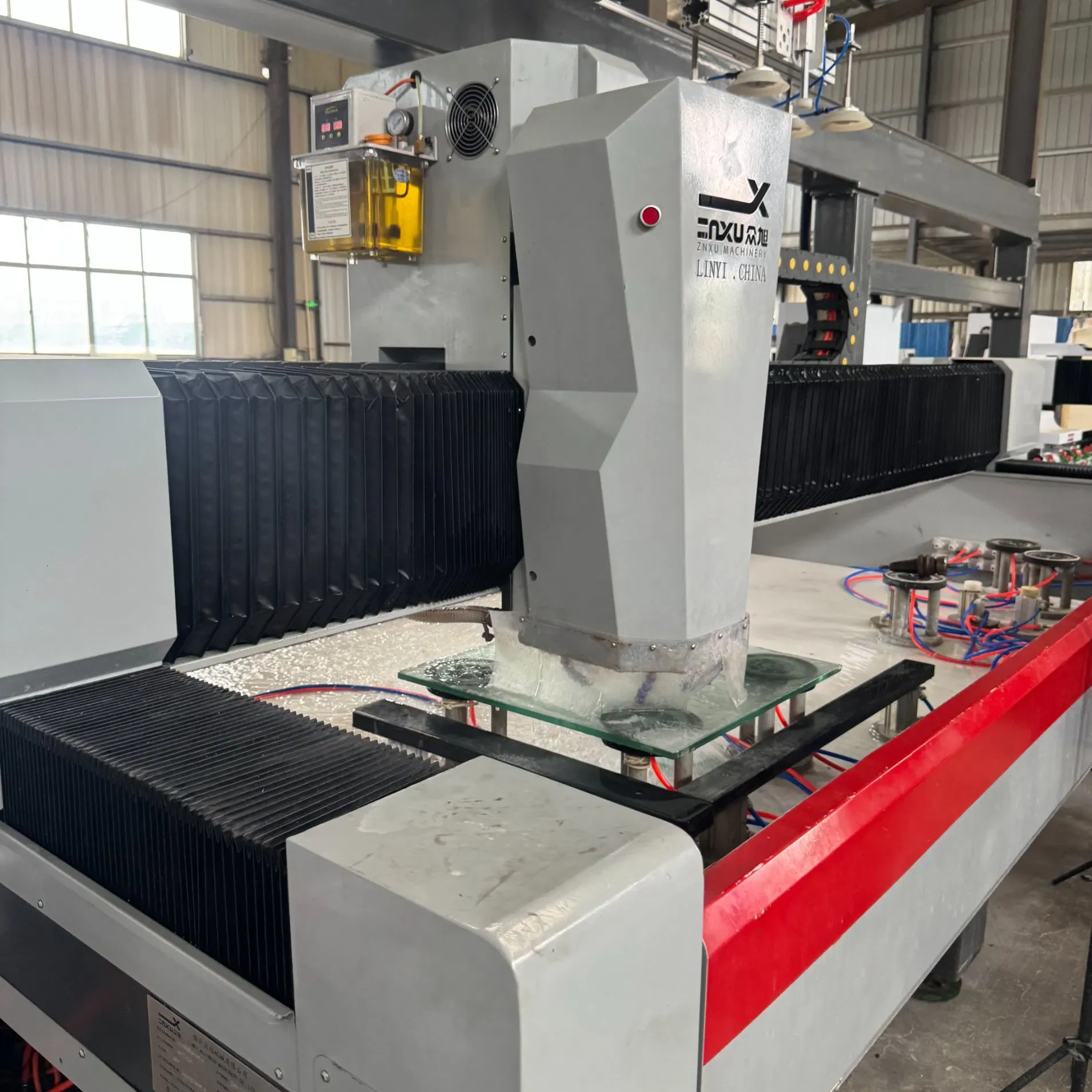 Двусторонняя стеклянная полировка цифровой фрезерный станок для стекла 3