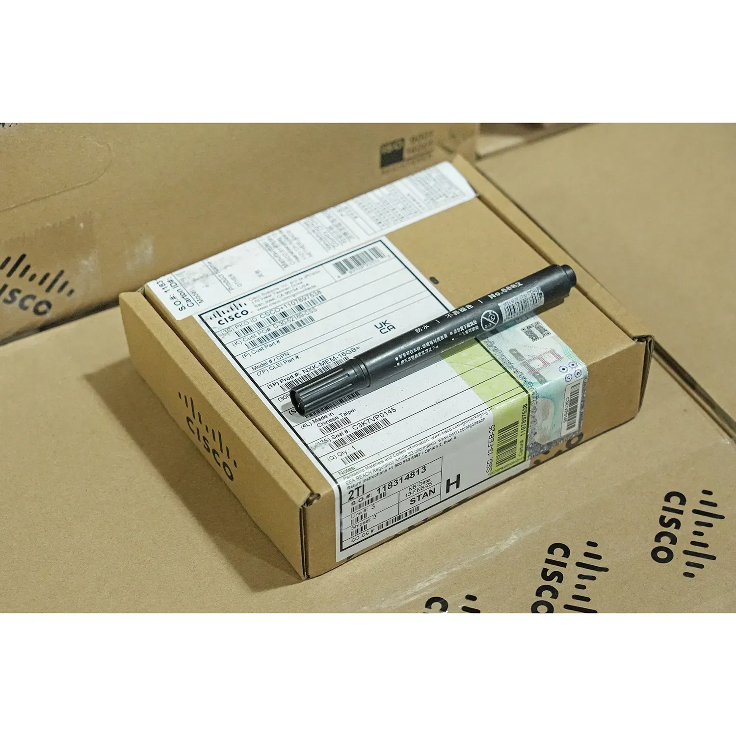 24-Портный Гигабитный Сетевой Коммутатор для Эффективного Управления Сетью 3