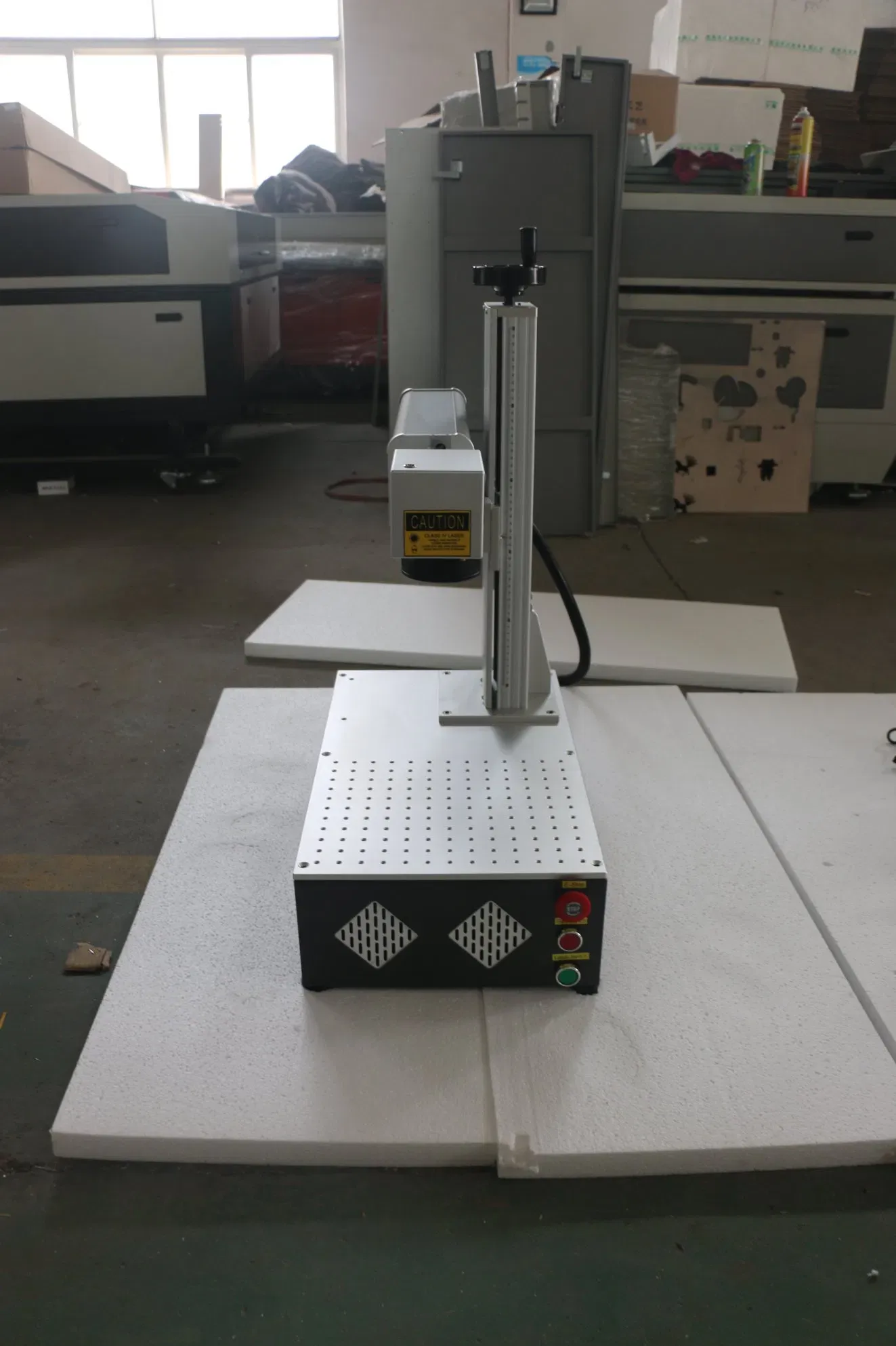 Начальный уровень волоконного лазера 30W Raycus с 300*300mm линзой Sg7110 программным обеспечением Ezcad 5