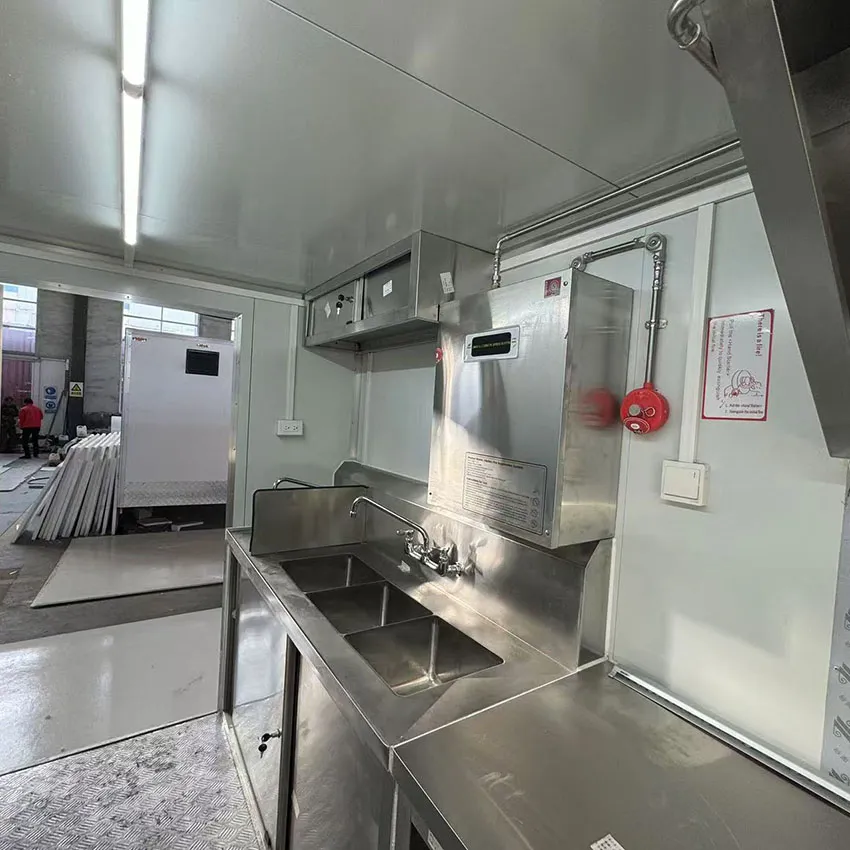 Мобильный прицеп для пищевых продуктов Siristar 6