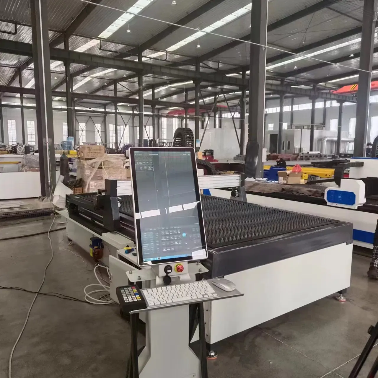 Лазерная резка волокном с обменной платформой для маркировки и резки металла 5